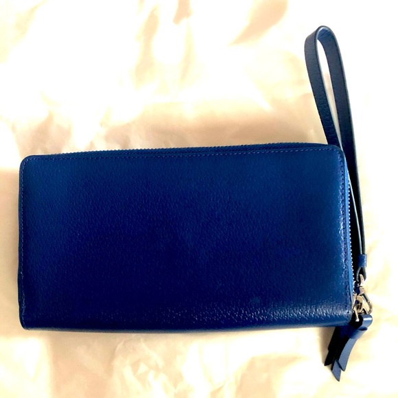 Authentic NWOT KATE SPADE BLUE  CLUTCH LEATHER WRISTLET - Picture 2 of 12